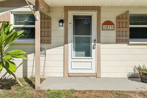 $304,400 | 1013 Oakhill Street, Seffner, FL 33584