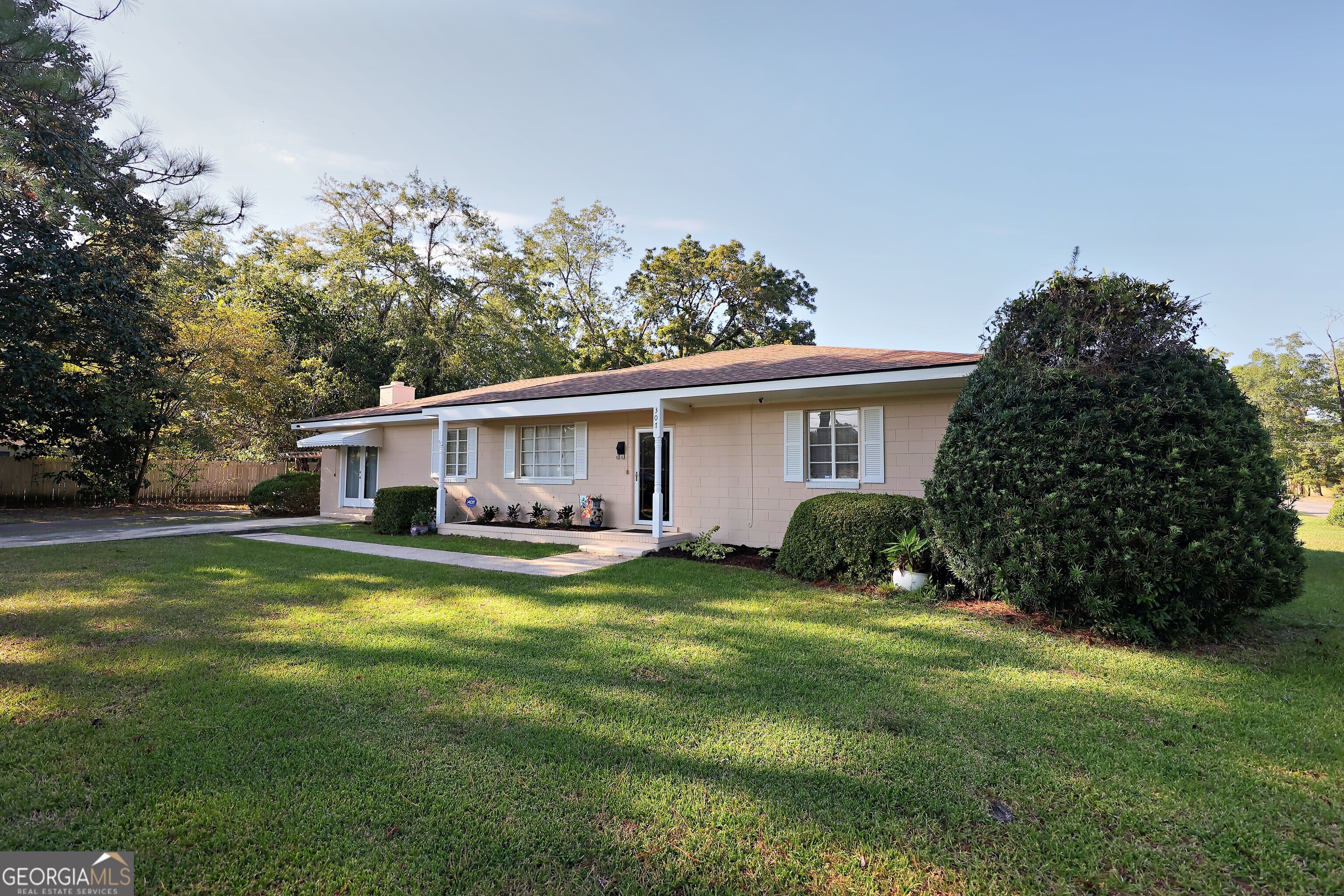 307 Varnedoe Street Thomasville, GA 31792 - Photo 3 of 48