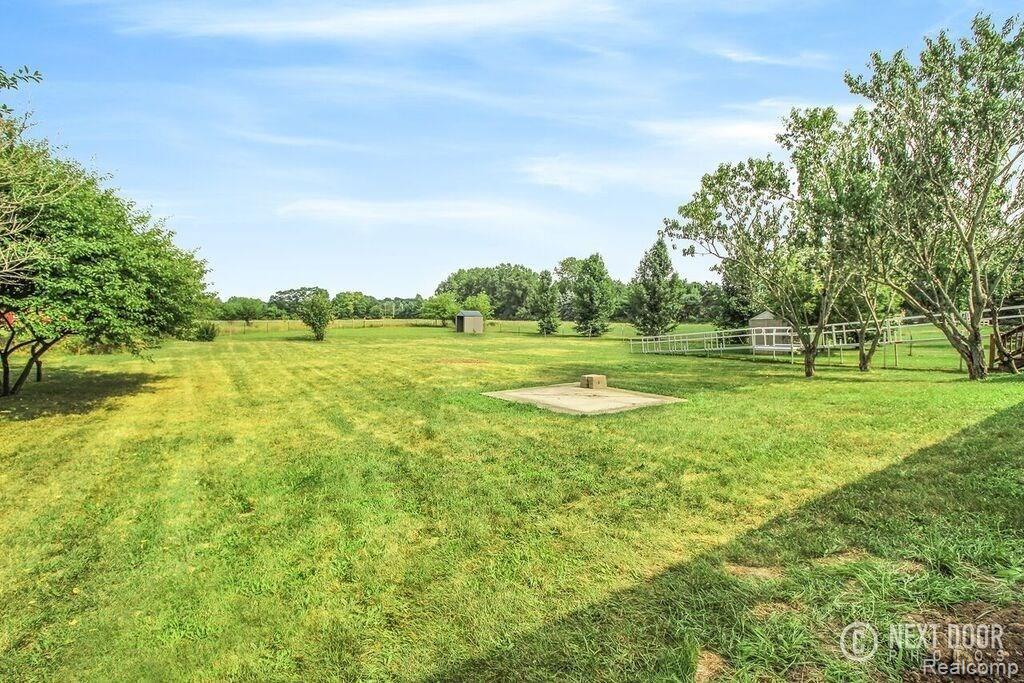 4175 Pleasant Valley Road Brighton, MI 48114 - Photo 21 of 34 k prop 1.jpg
