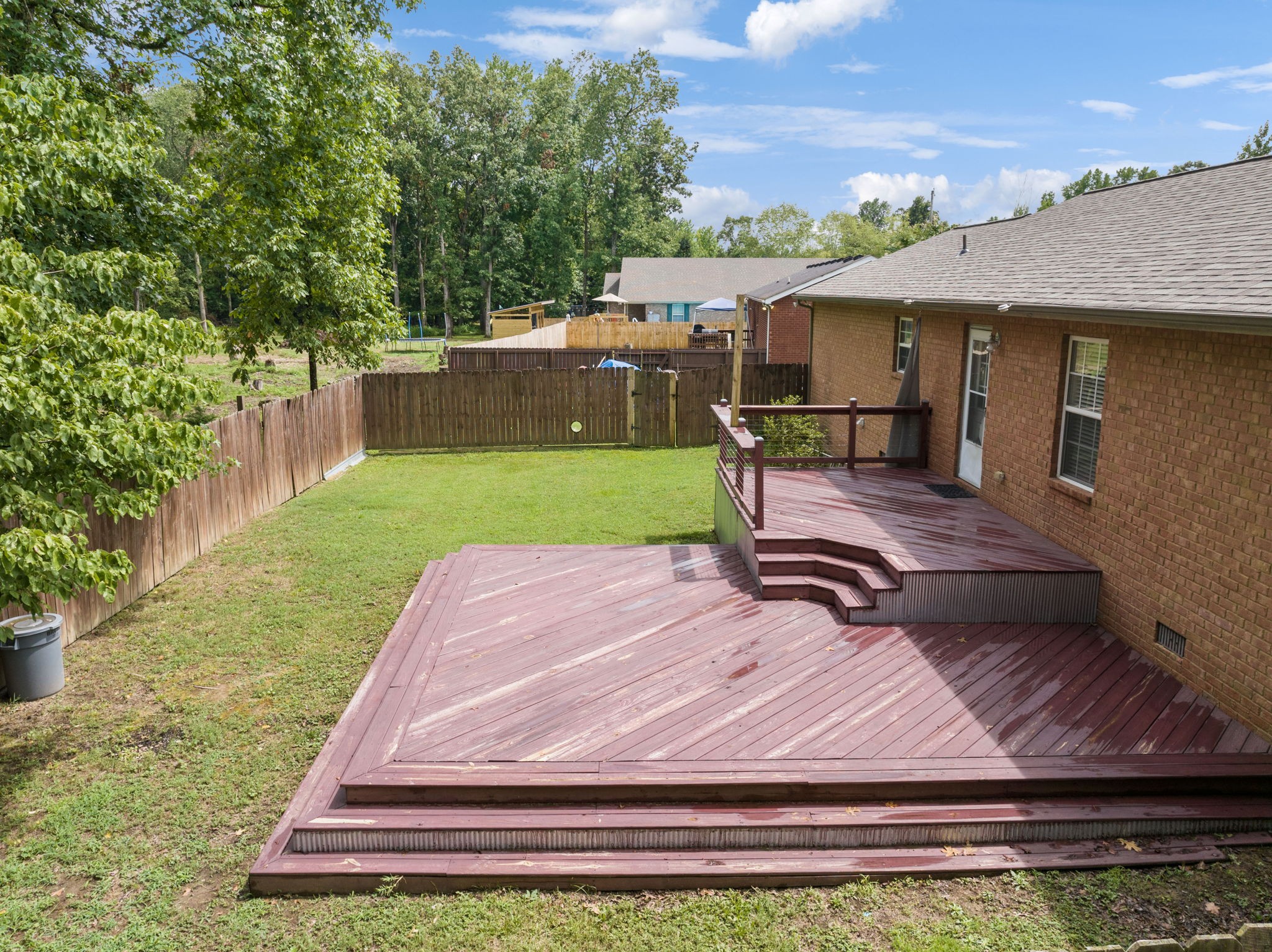 373 Oak Hollow Road Manchester, TN 37355 - Photo 31 of 34 a house view with a garden space
