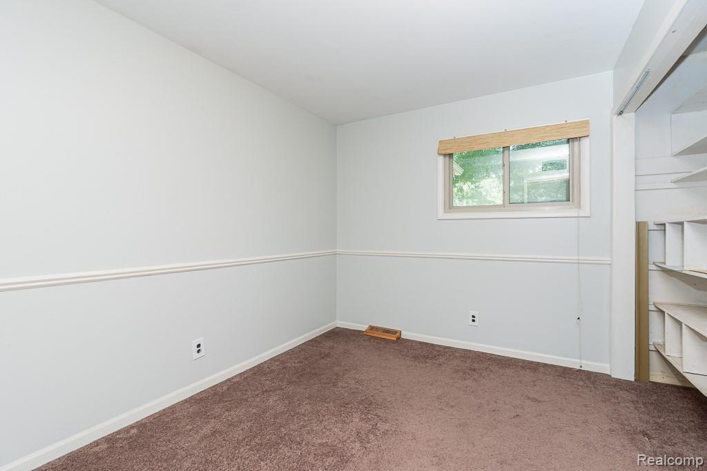 61960 Schoenherr Road Washington, MI 48094 - Photo 27 of 30 Gallery Image 27