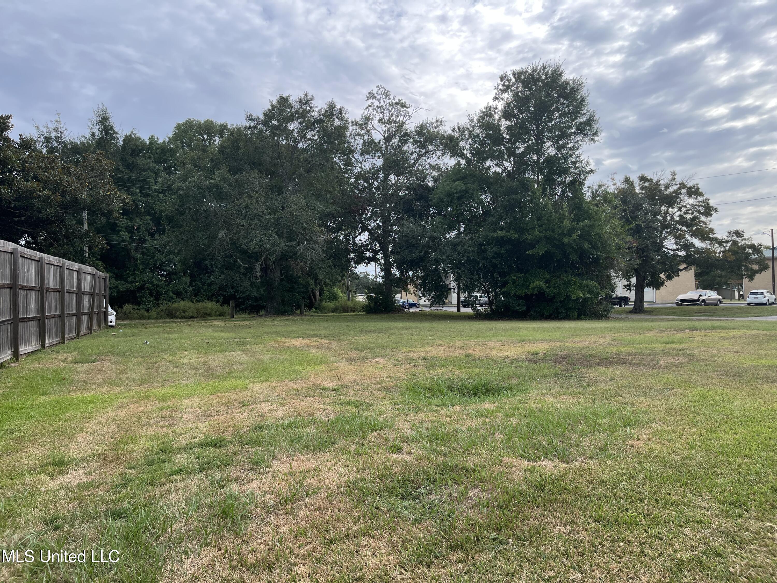 226 Russell Street Long Beach, MS 39560 - Photo 2 of 8 IMG_5872