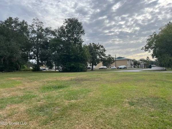 $48,000 | 226 Russell Street, Long Beach, MS 39560