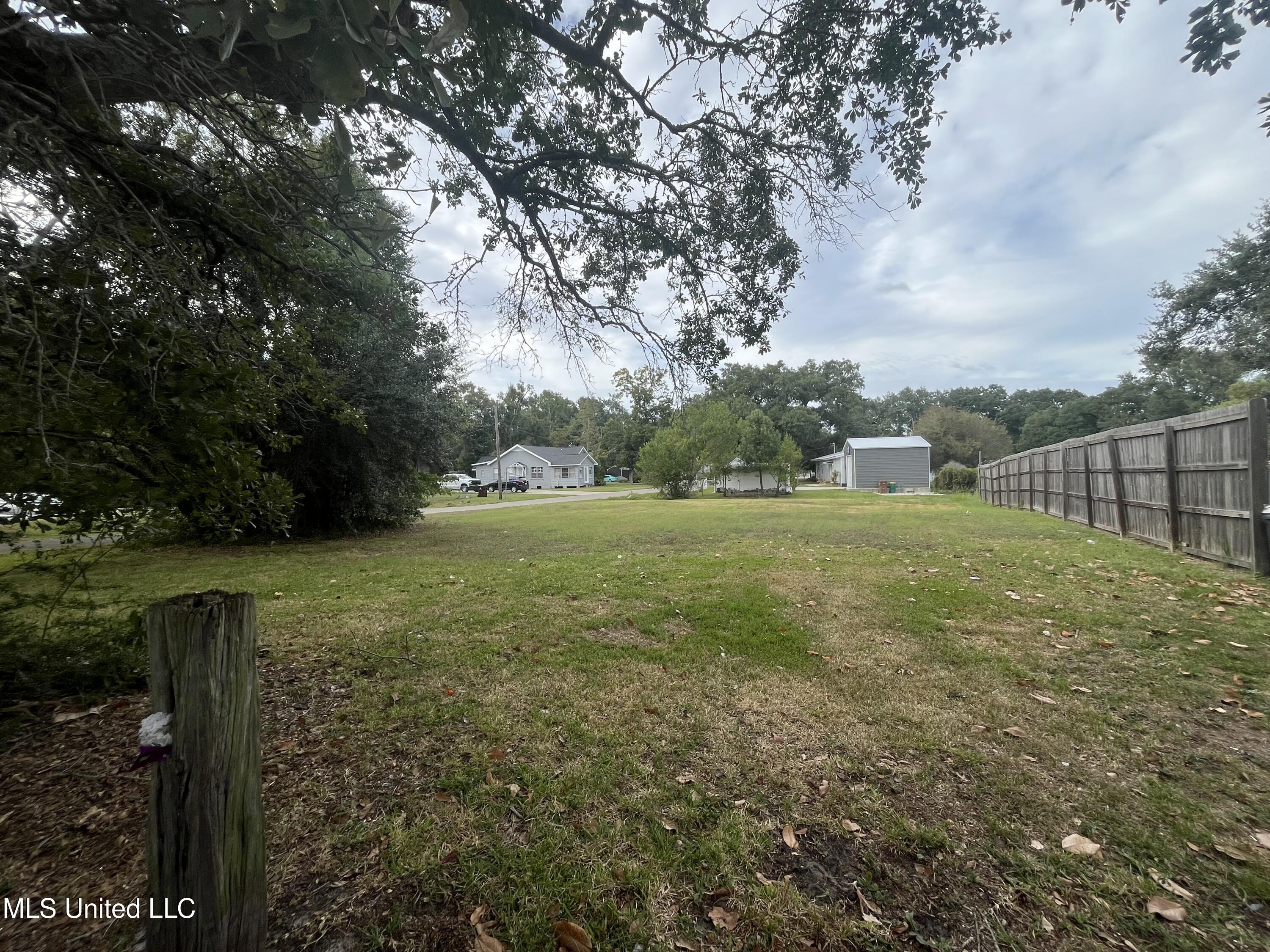 226 Russell Street Long Beach, MS 39560 - Photo 5 of 8 IMG_5878