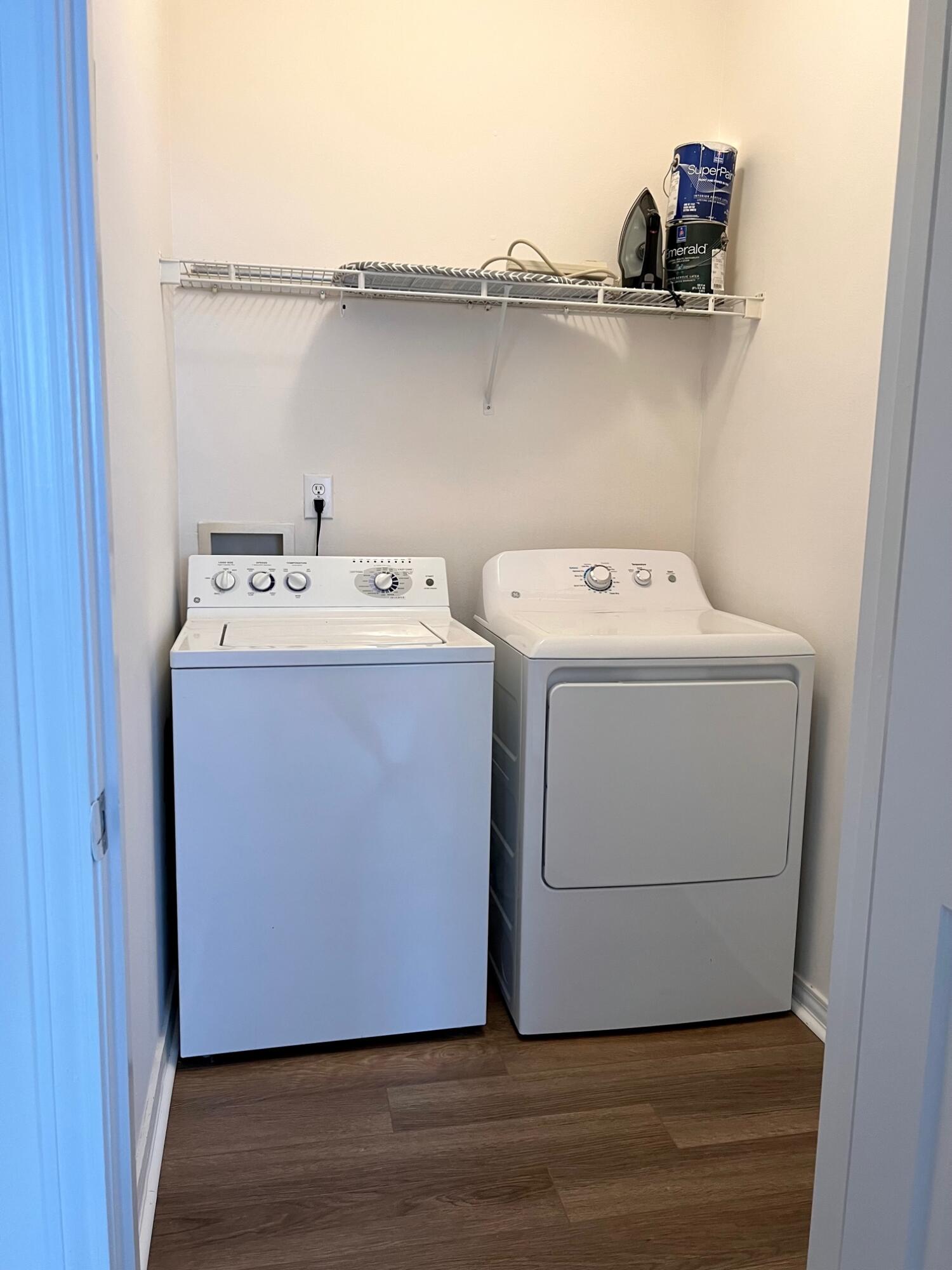 130 River Landing Drive, Unit 3108 Daniel Island, SC 29492 - Photo 13 of 24 Laundry room
