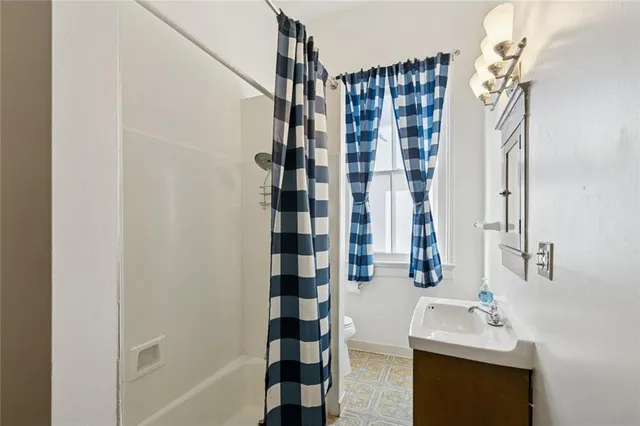 $1,750 | 2618 South Carrollton Avenue, New Orleans, LA 70118