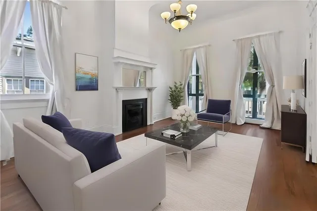 $1,750 | 2618 South Carrollton Avenue, New Orleans, LA 70118