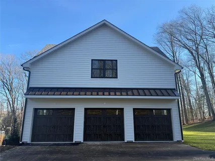 $1,899,000 | 20 Bedell Road, Katonah, NY 10536