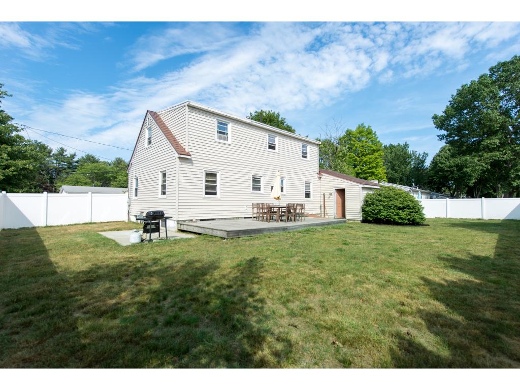 7 Simonds Road Portsmouth, NH 03801 - Photo 4 of 20 Gallery Image 4
