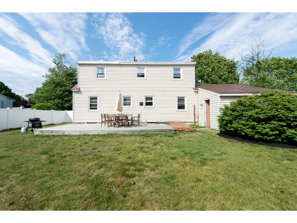 7 Simonds Road Portsmouth, NH 03801 - Photo 5 of 20 Gallery Image 5