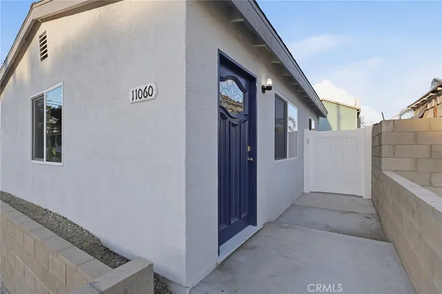 $950,000 | 11062-11060 Oneida Avenue, San Fernando, CA 91340