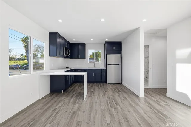 $950,000 | 11062-11060 Oneida Avenue, San Fernando, CA 91340