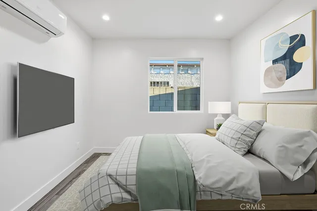 $950,000 | 11062-11060 Oneida Avenue, San Fernando, CA 91340