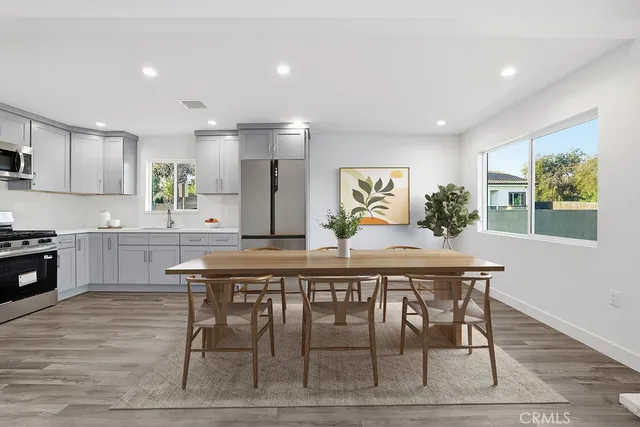 $950,000 | 11062-11060 Oneida Avenue, San Fernando, CA 91340