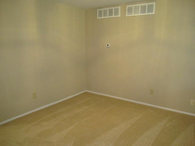 7327 Harcourt Road Indianapolis, IN 46260 - Photo 6 of 16 Gallery Image 6