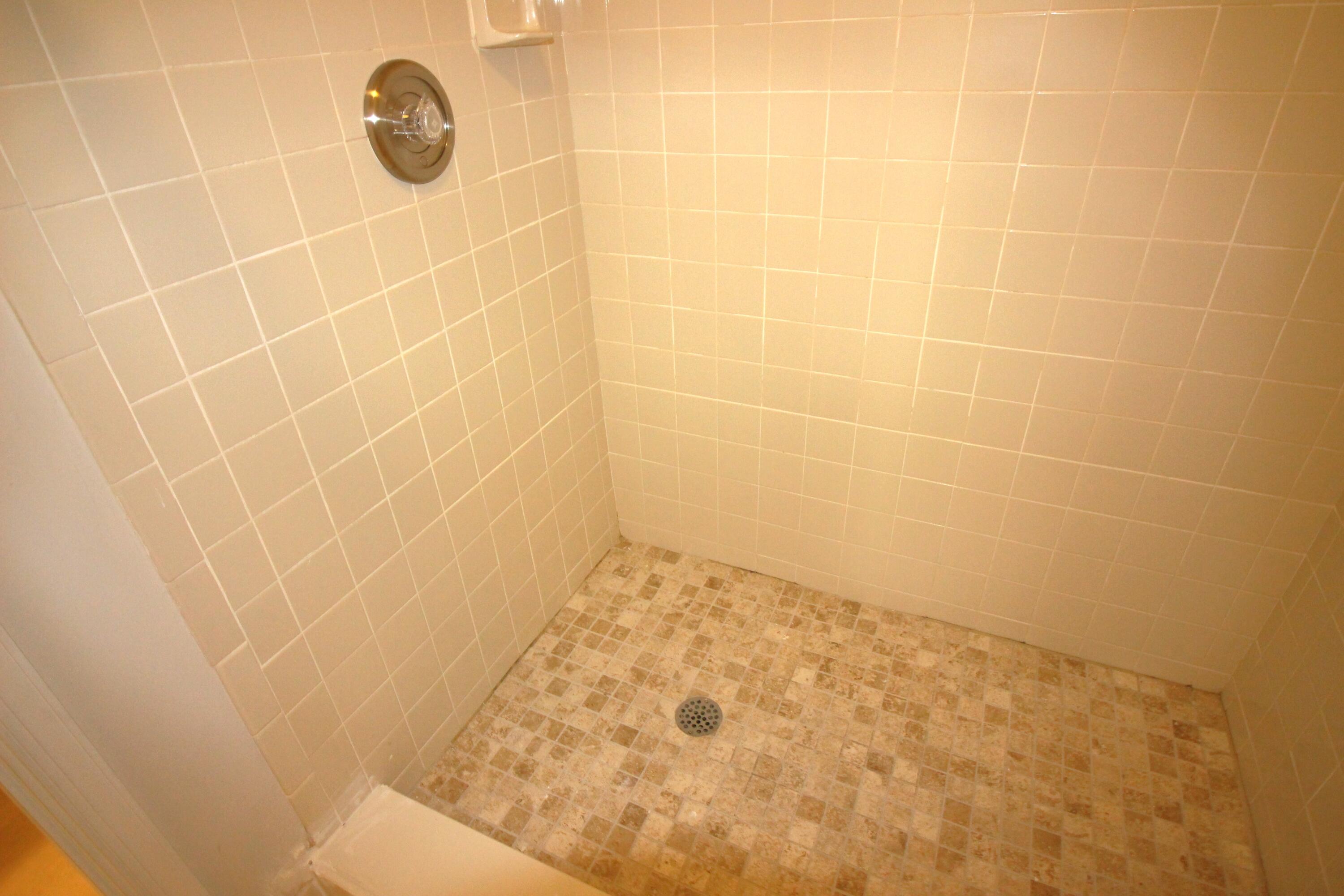 2900 Olivewood Terrace, Unit 203 Boca Raton, FL 33431 - Photo 27 of 50 IMG_6998