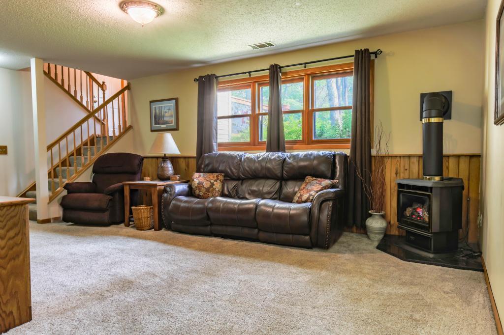 4972 Ashley Road North Baxter, MN 56425 - Photo 11 of 19 Gallery Image 11