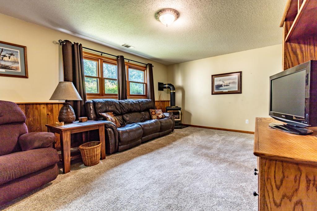 4972 Ashley Road North Baxter, MN 56425 - Photo 10 of 19 Gallery Image 10