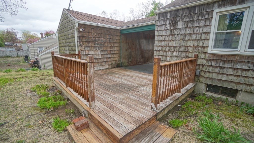 32 North Brook Road Springfield, MA 01119 - Photo 16 of 17 a house view with balcony