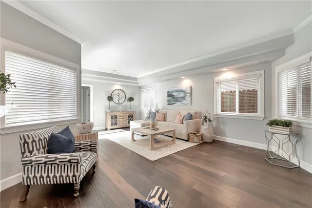 $2,298,000 | 621 8th Street, Huntington Beach, CA 92648