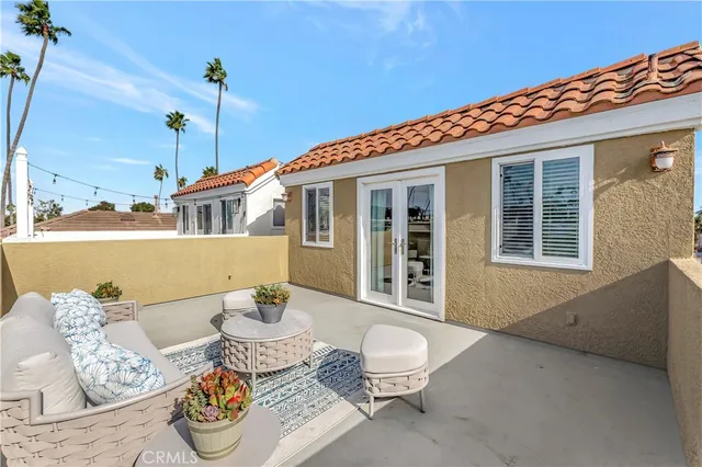 $2,298,000 | 621 8th Street, Huntington Beach, CA 92648