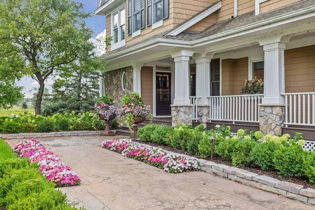 $1,695,000 | 4640 McDonald Drive North, Stillwater, MN 55082