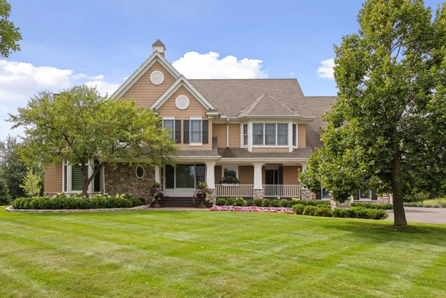 $1,695,000 | 4640 McDonald Drive North, Stillwater, MN 55082