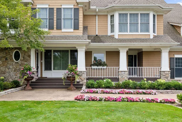 $1,695,000 | 4640 McDonald Drive North, Stillwater, MN 55082