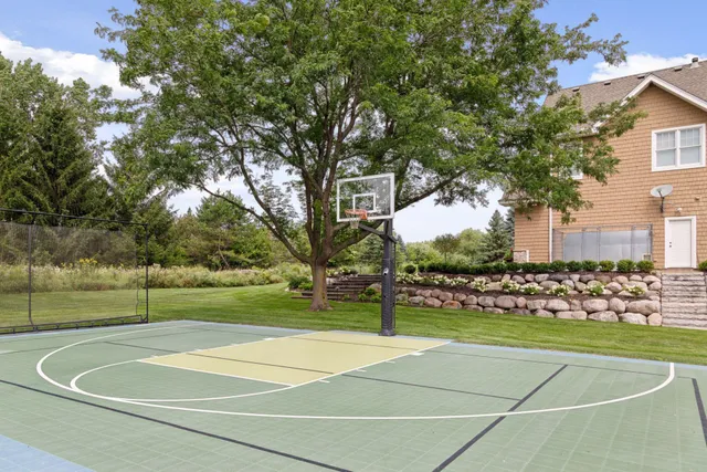 $1,695,000 | 4640 McDonald Drive North, Stillwater, MN 55082