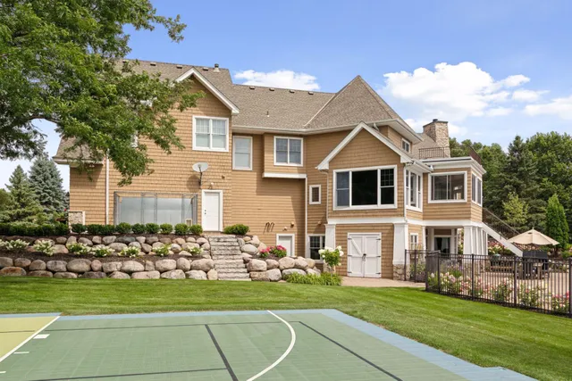 $1,695,000 | 4640 McDonald Drive North, Stillwater, MN 55082