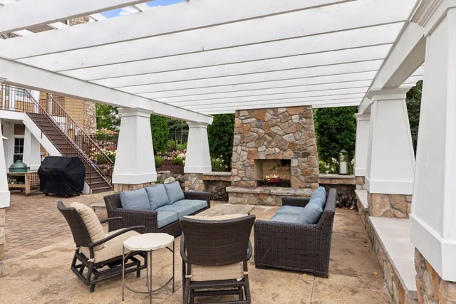 $1,695,000 | 4640 McDonald Drive North, Stillwater, MN 55082