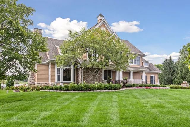 $1,695,000 | 4640 McDonald Drive North, Stillwater, MN 55082