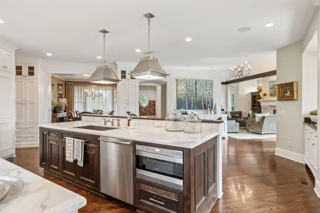 $1,695,000 | 4640 McDonald Drive North, Stillwater, MN 55082