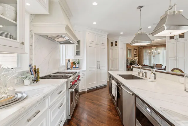 $1,695,000 | 4640 McDonald Drive North, Stillwater, MN 55082