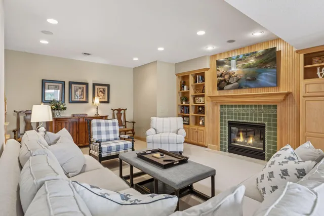 $1,695,000 | 4640 McDonald Drive North, Stillwater, MN 55082