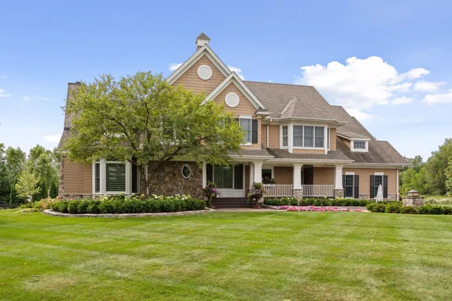 $1,695,000 | 4640 McDonald Drive North, Stillwater, MN 55082