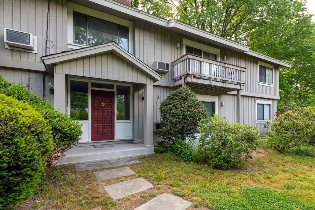 8 Ridge Road, Unit 4 Lincoln, MA 01773 - Photo 1 of 9