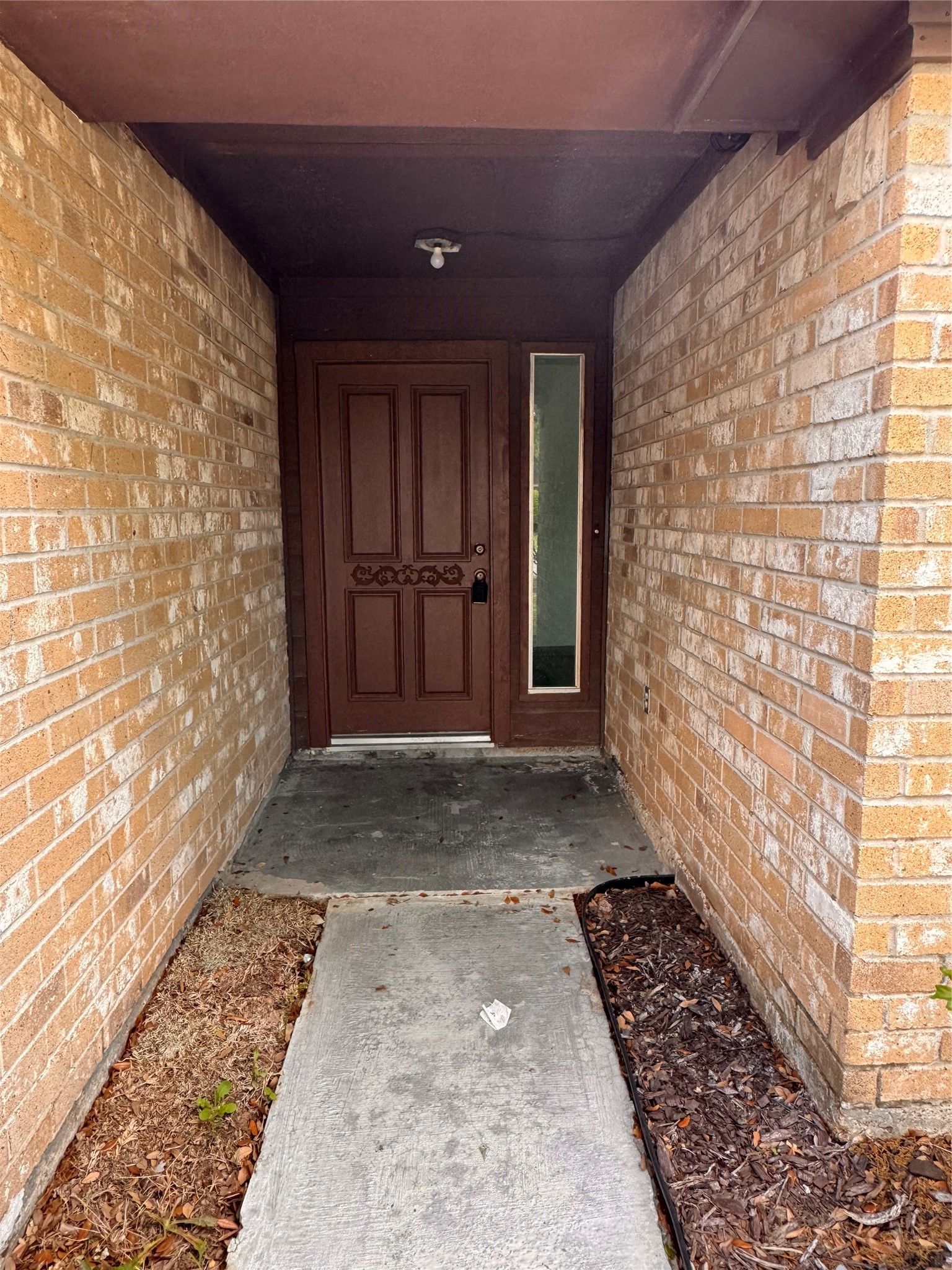 604 Briarclift Lane Baytown, TX 77521 - Photo 3 of 12