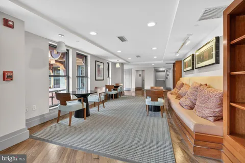 $325,000 | 777 7th Street Northwest, Unit 1119, Washington, DC 20001
