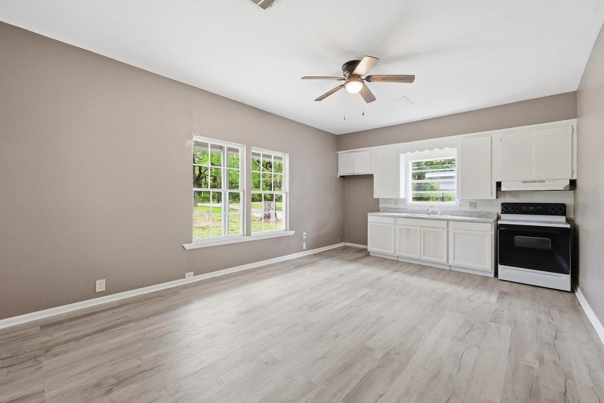 1098 Terry Road Vidor, TX 77662 - Photo 8 of 46