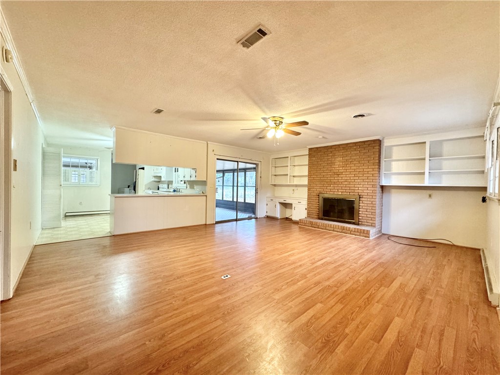 611 Heyward Road Anderson, SC 29621 - Photo 10 of 32 Den