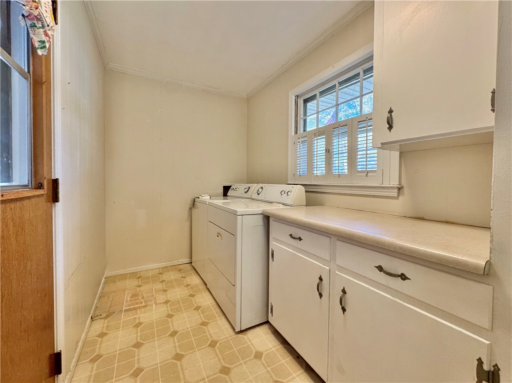 611 Heyward Road Anderson, SC 29621 - Photo 10 of 30 Laundry