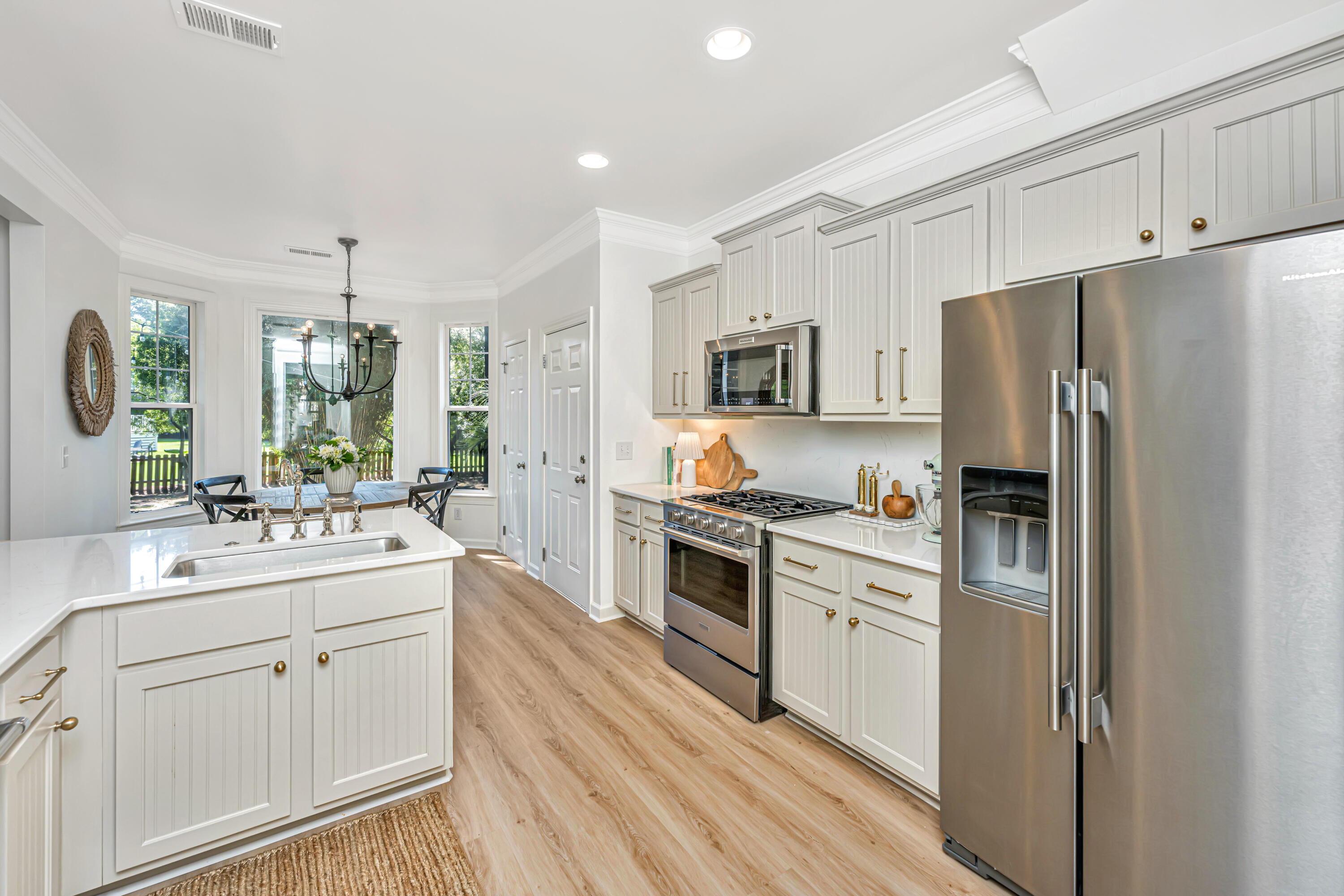 1627 Ellsworth Street Mount Pleasant, SC 29466 - Photo 6 of 34 kitchen