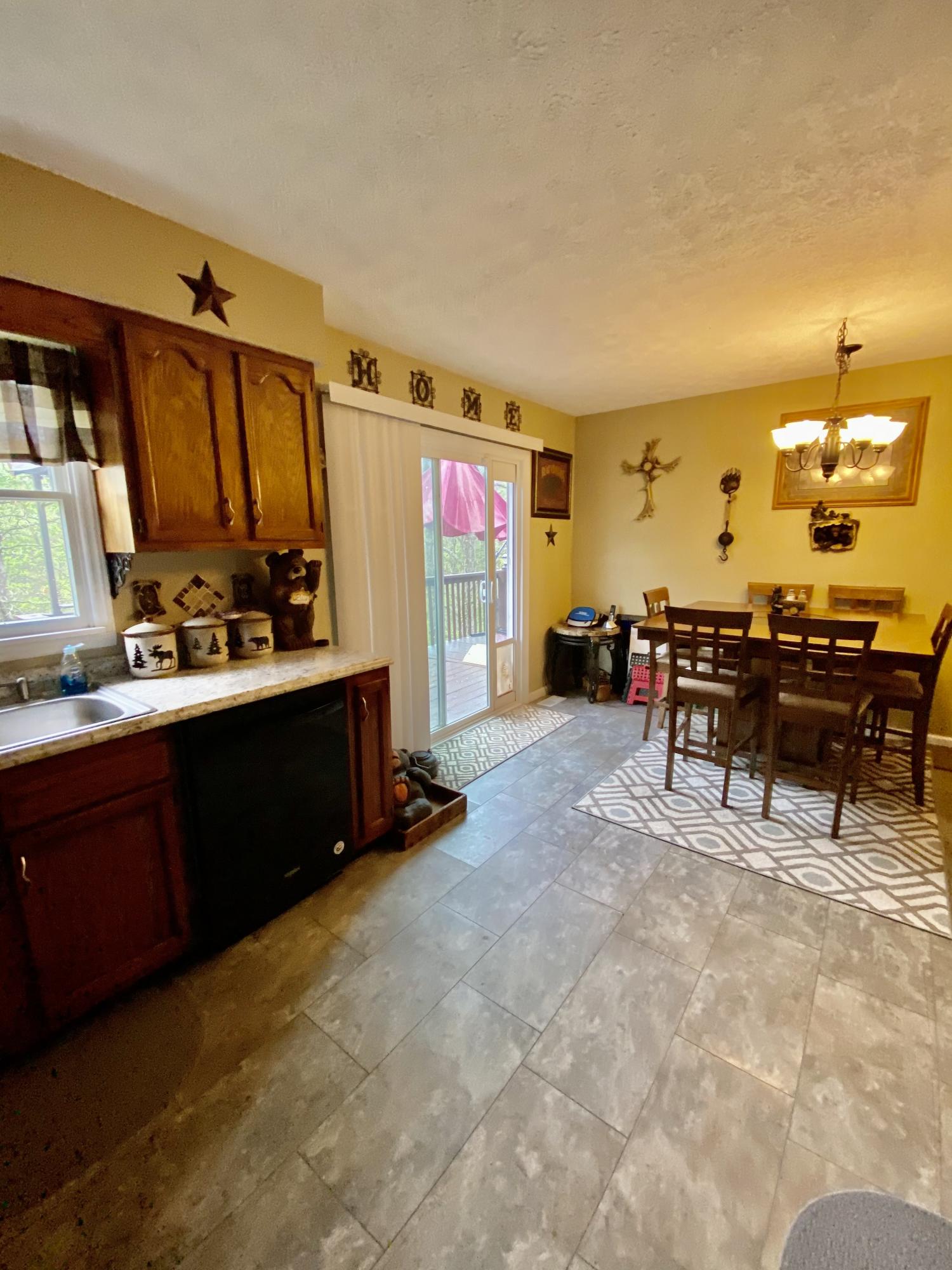 593 Howard Road La Follette, TN 37766 - Photo 10 of 20 2D0B9E3A-26F4-405E-8371-6C2CE0CD7DC3