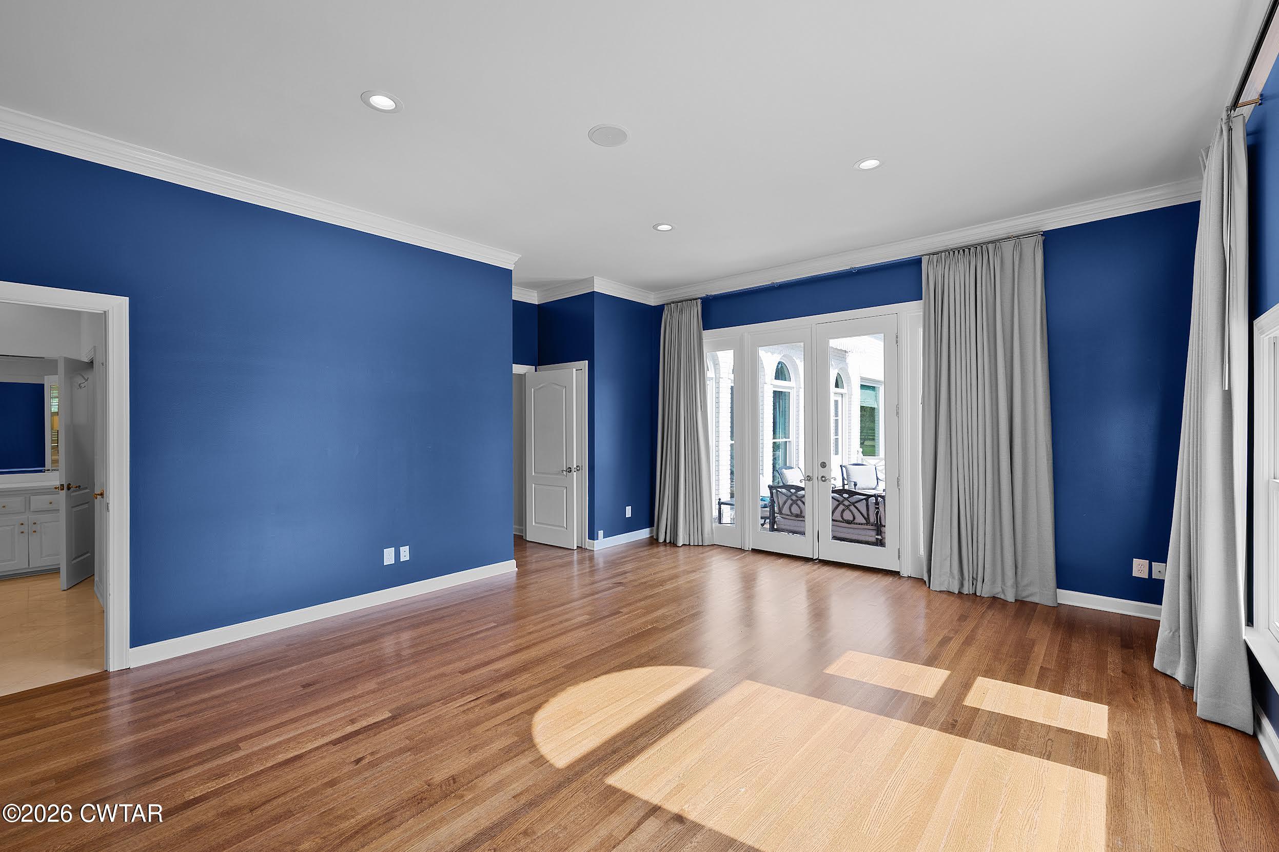58 Huntington Place Jackson, TN 38305 - Photo 26 of 38 a view of a livingroom with a staircase
