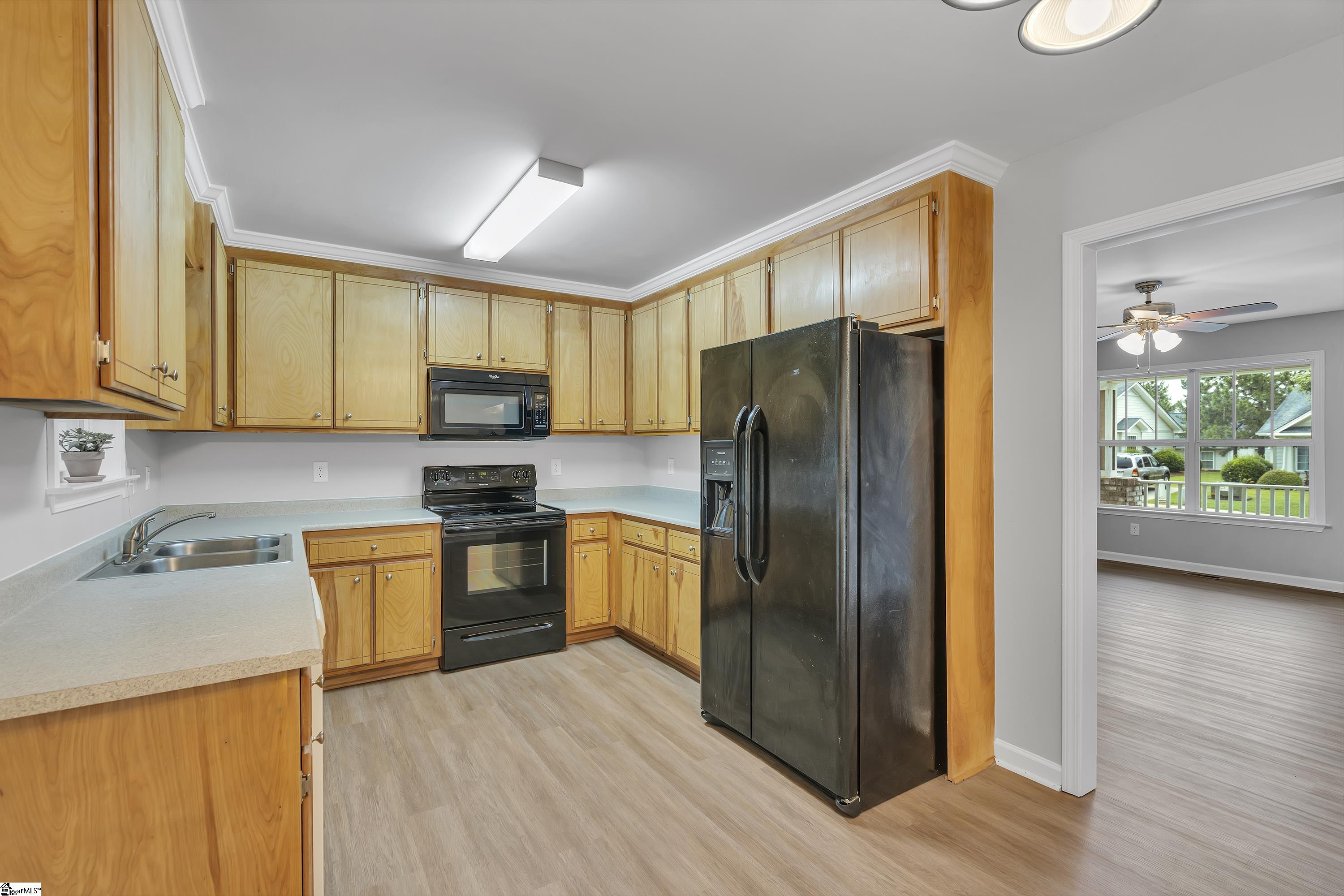 612 Ruddy Creek Circle Greer, SC 29651 - Photo 7 of 23 Gallery Image 7