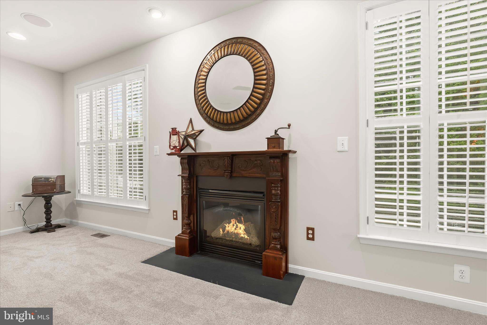 2035 Myrtlewood Road Baltimore, MD 21209 - Photo 21 of 64 Family Room