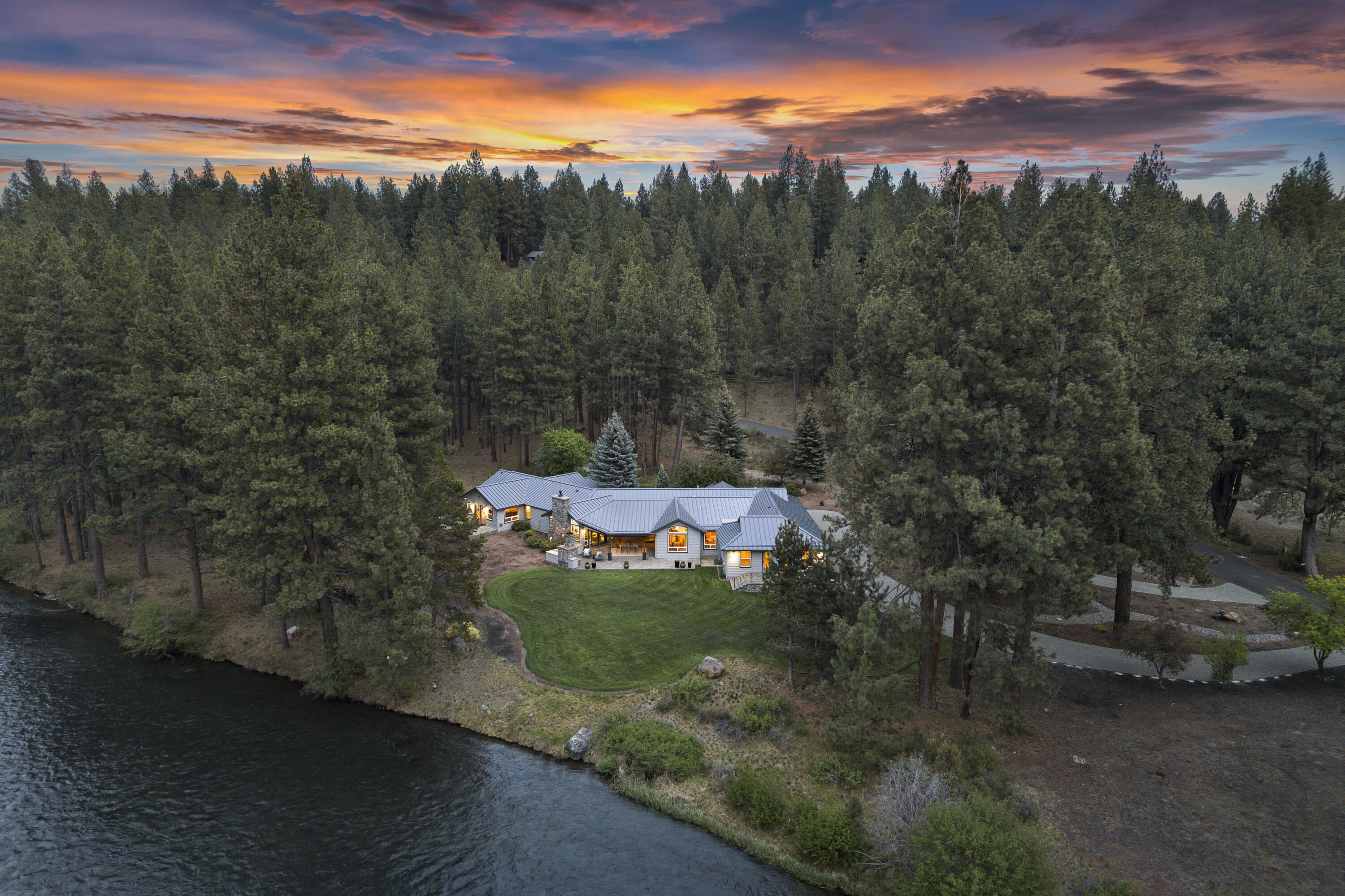 18880 Baker Road Bend, OR 97702 - Photo 3 of 70 Gallery Image 3