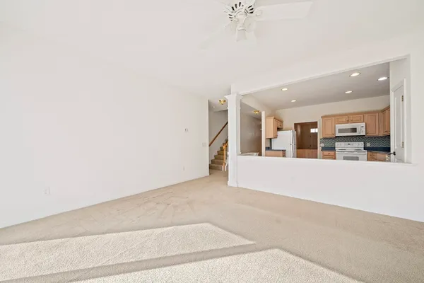 $699,900 | 10 Spyglass Landing Drive, Unit 10, Marshfield, MA 02050