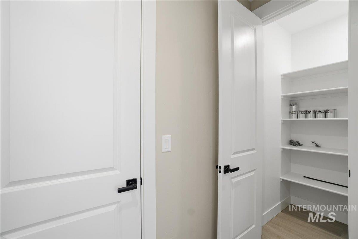 6141 North Torva Avenue Meridian, ID 83646 - Photo 19 of 47